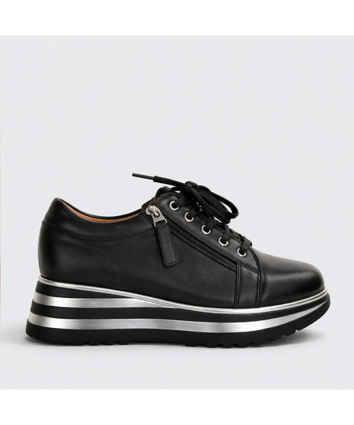 Alfie & Evie Hosting Shoe