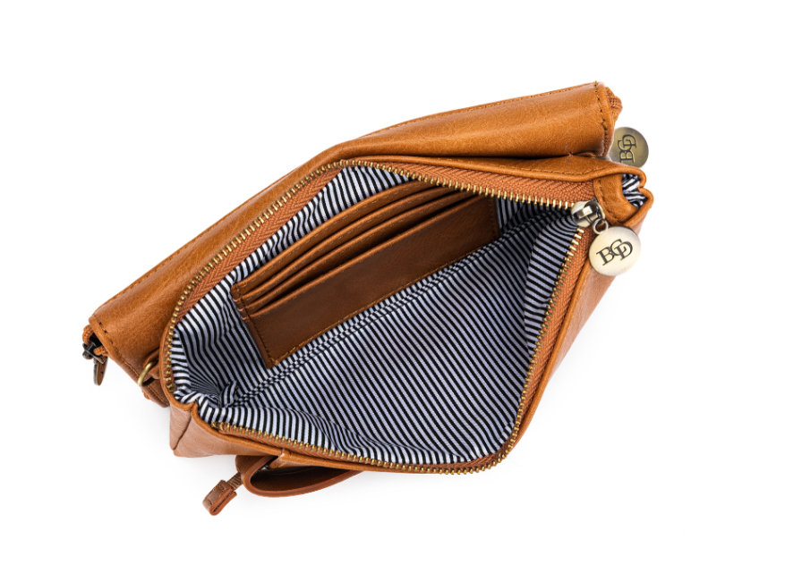 Black Caviar Roxie Crossbody Wallet Bag