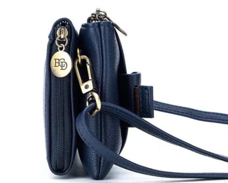 Black Caviar Roxie Crossbody Wallet Bag