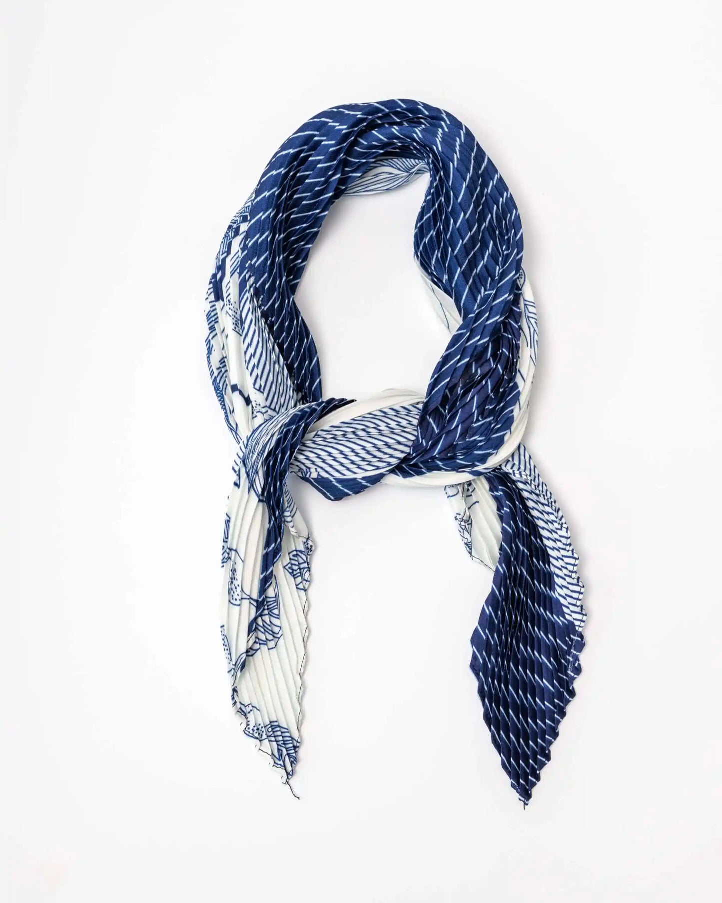 Stilen Mia Pleated Scarf