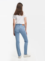 Load image into Gallery viewer, Levis 314 Shaping Straight Jeans
