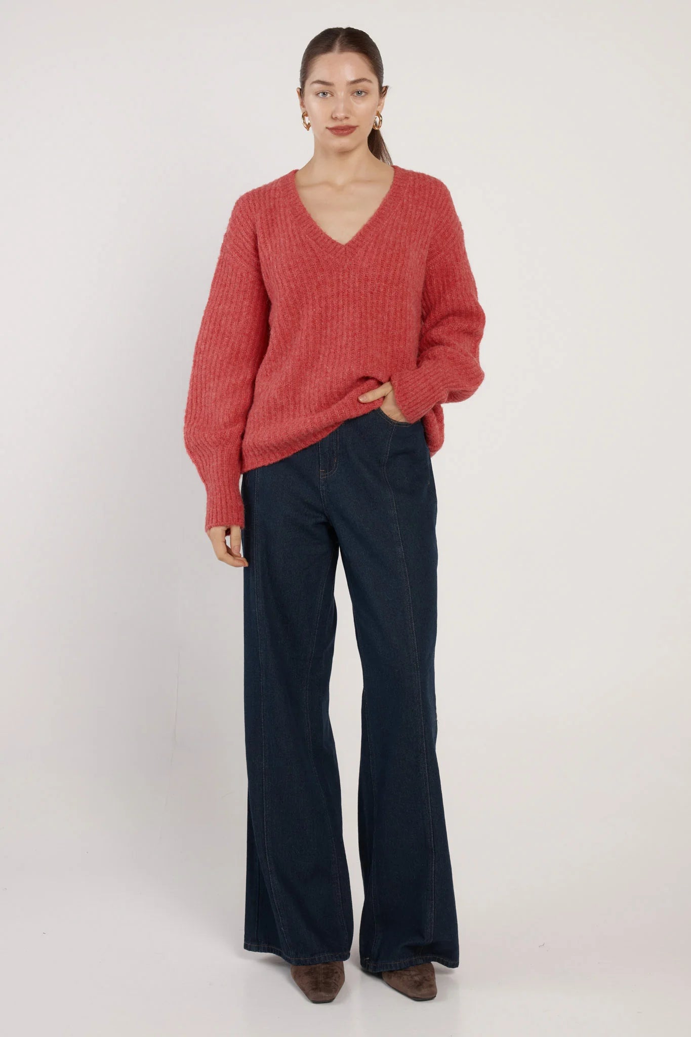Fate & Becker Remy V Neck Jumper