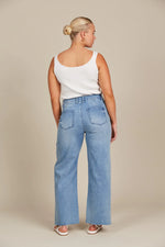 Load image into Gallery viewer, Isle of Mine Tate Denim Jean
