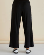 Load image into Gallery viewer, Betty Basic Evelyn Wide Leg Jogger
