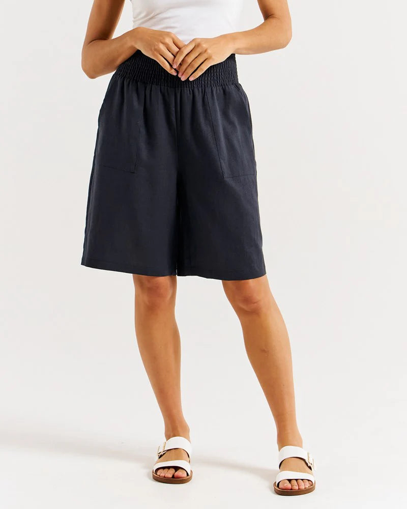 Betty Basics Lee Bermuda Short