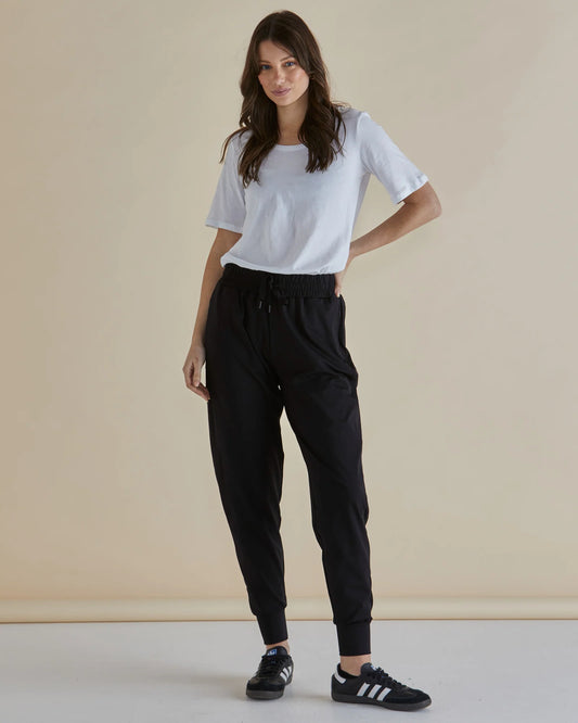 Betty Basics Cara Travel Jogger