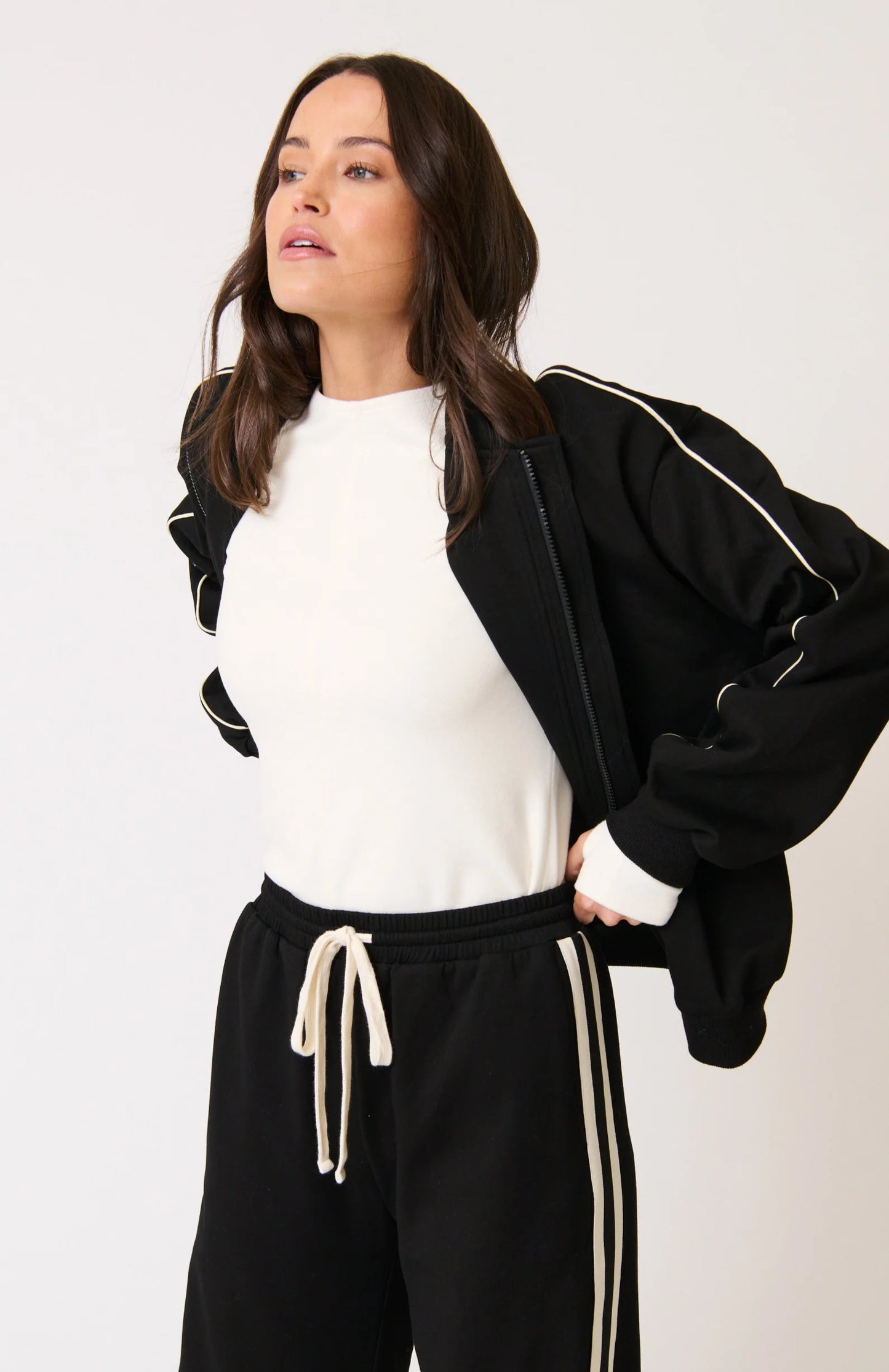 Cartel & Willow Brooke Bomber
