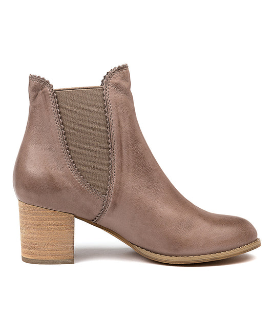 Django & Juliette Sadore Smoke Leather