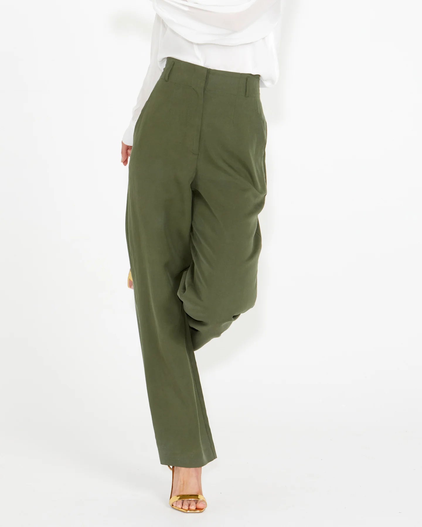 Fate+Becker Alter Ego Tailored Pant