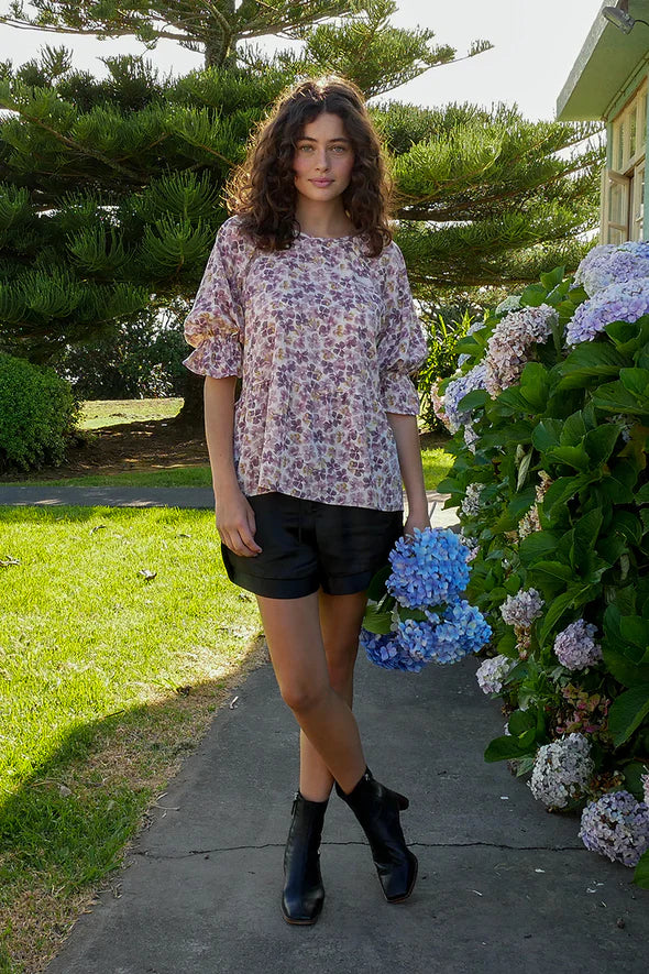 Leo+Be Water Bearer top