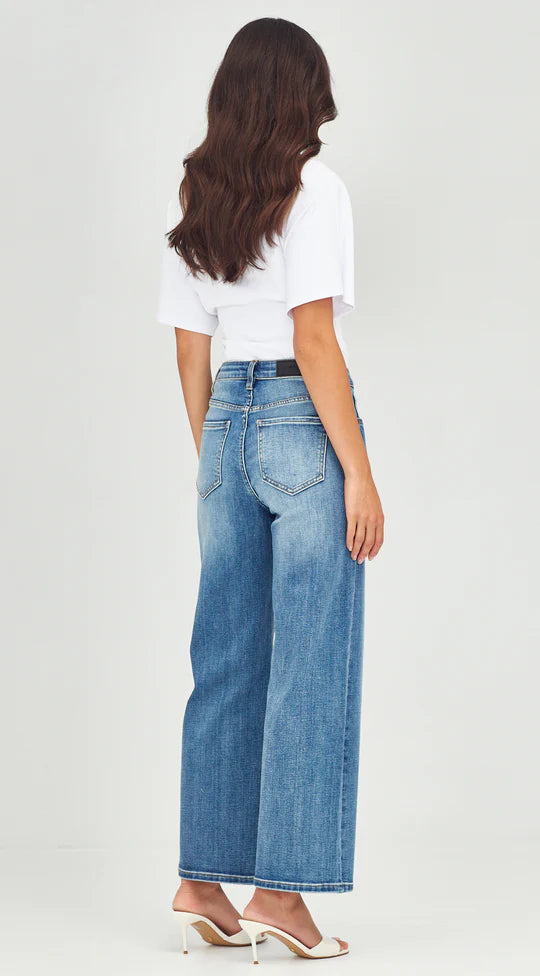 Junkfood Maddie Mid Rise Short Stuff