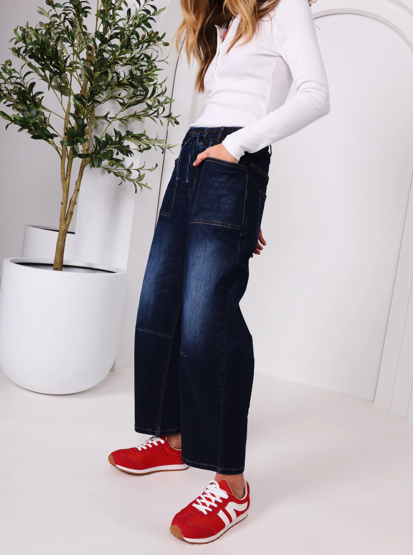 Monaco Leo Barrel Jeans