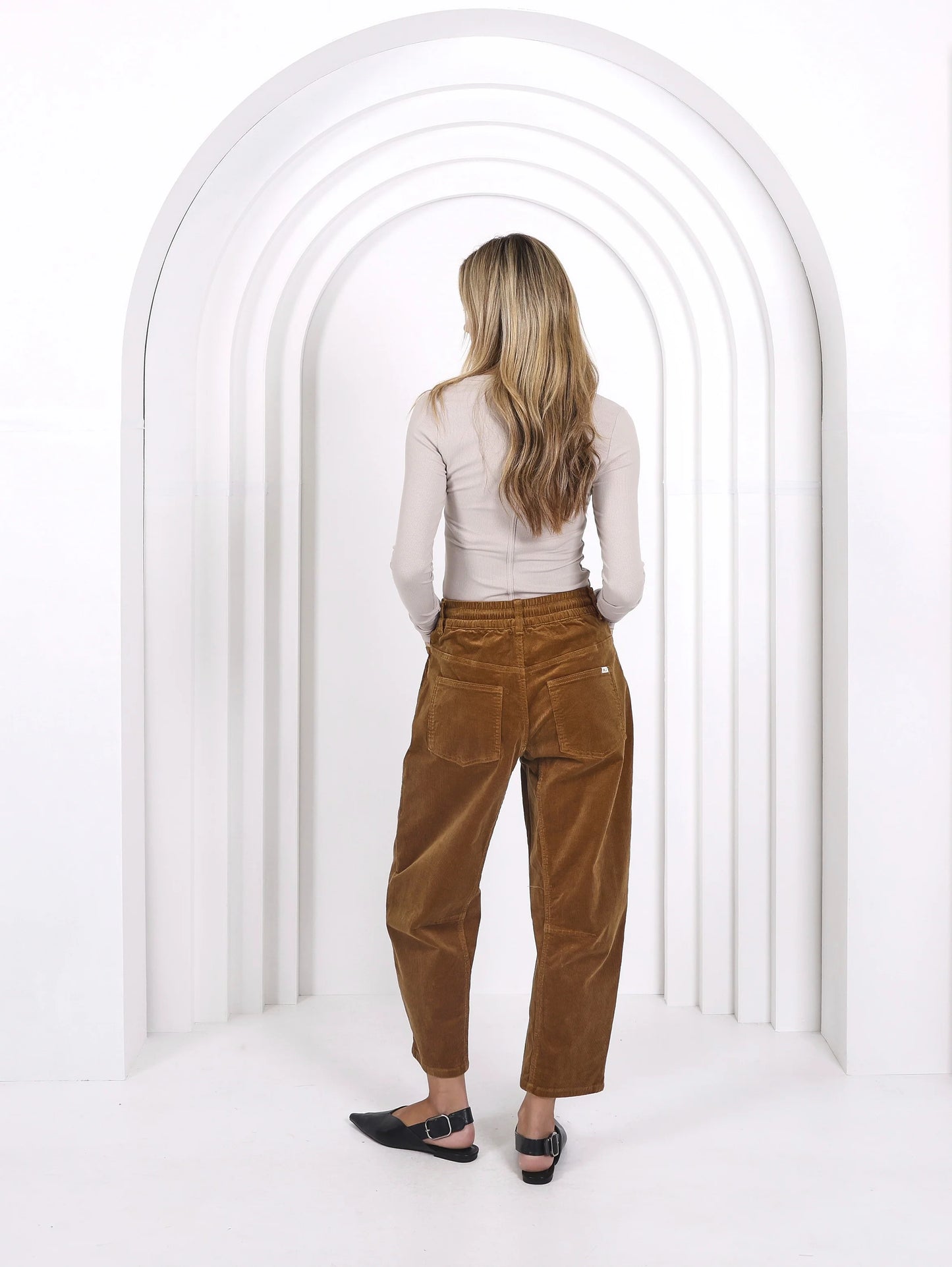 Monaco Leo Barrel Cord Jeans