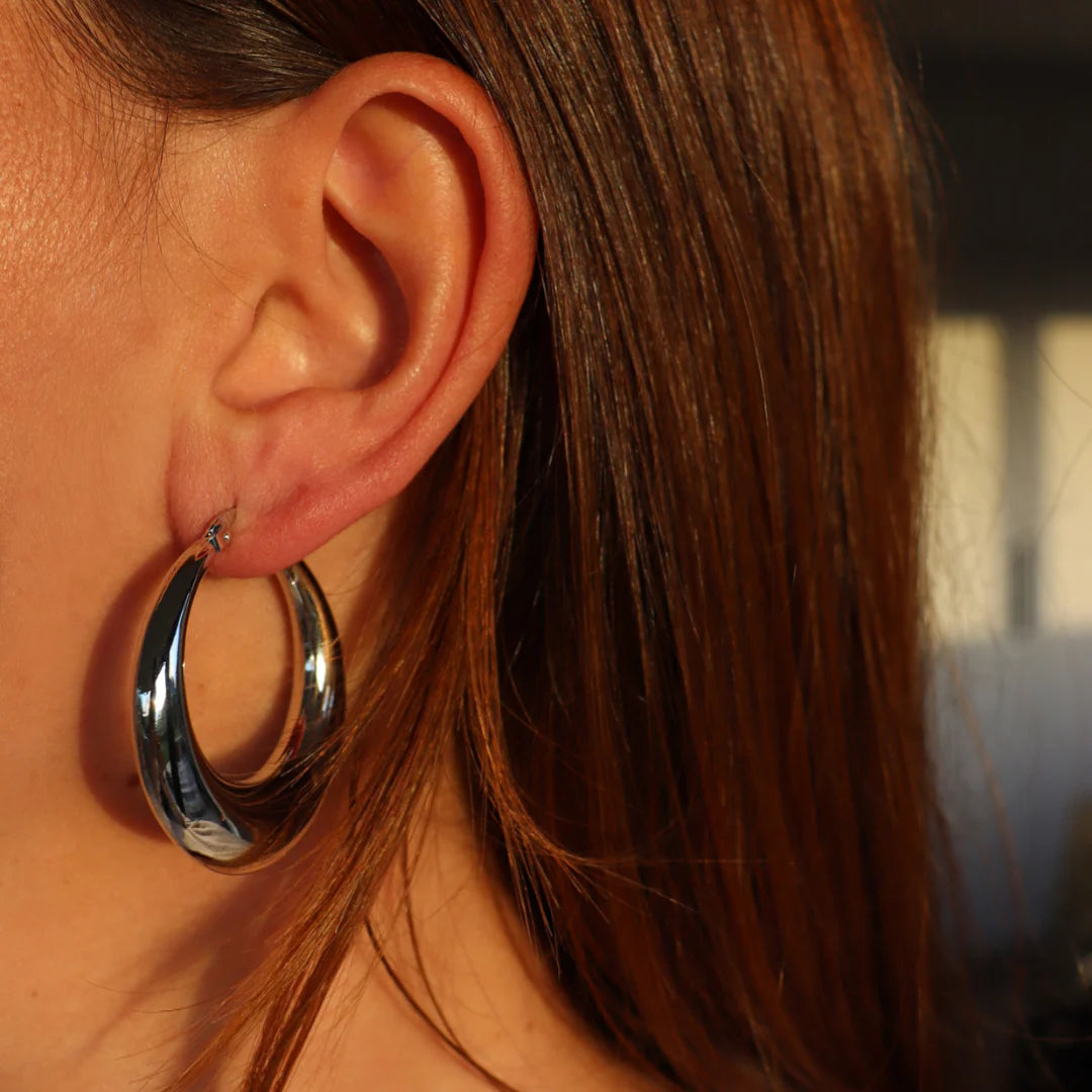 Fabuleux Vous Hooplah Hollow Hoop Earrings