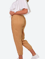 Load image into Gallery viewer, Eb&amp;Ive Le Vie Pintuck Pant
