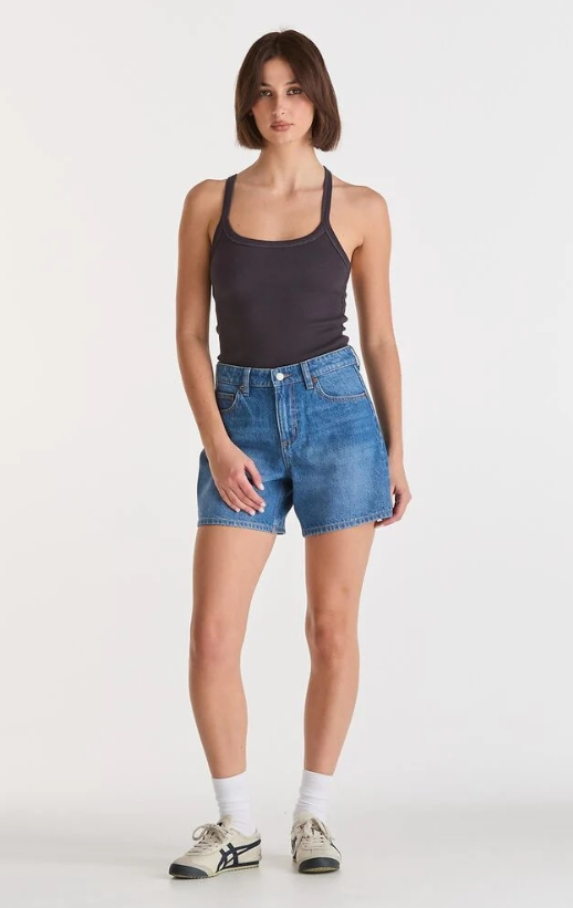 Lee Mid Straight Short