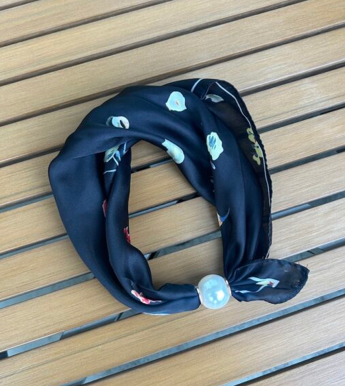 Antler Pearl Fasten Neck Tie