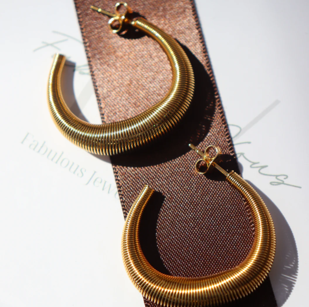 Fabuleux Vous Steel Me Spring Hoop Earrings