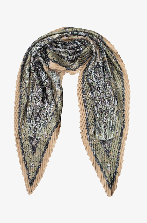 Antler Pleated Scarf