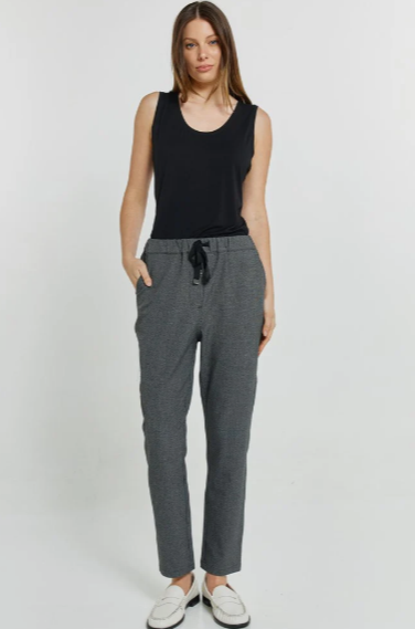 Betty Basics Kenzie Jogger