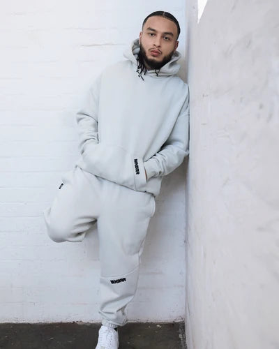 WNDRR Halo Hood Sweat