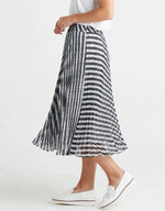 Load image into Gallery viewer, Betty Basic Chanel Pleated Skirt
