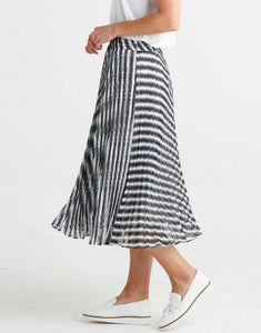 Betty Basic Chanel Pleated Skirt