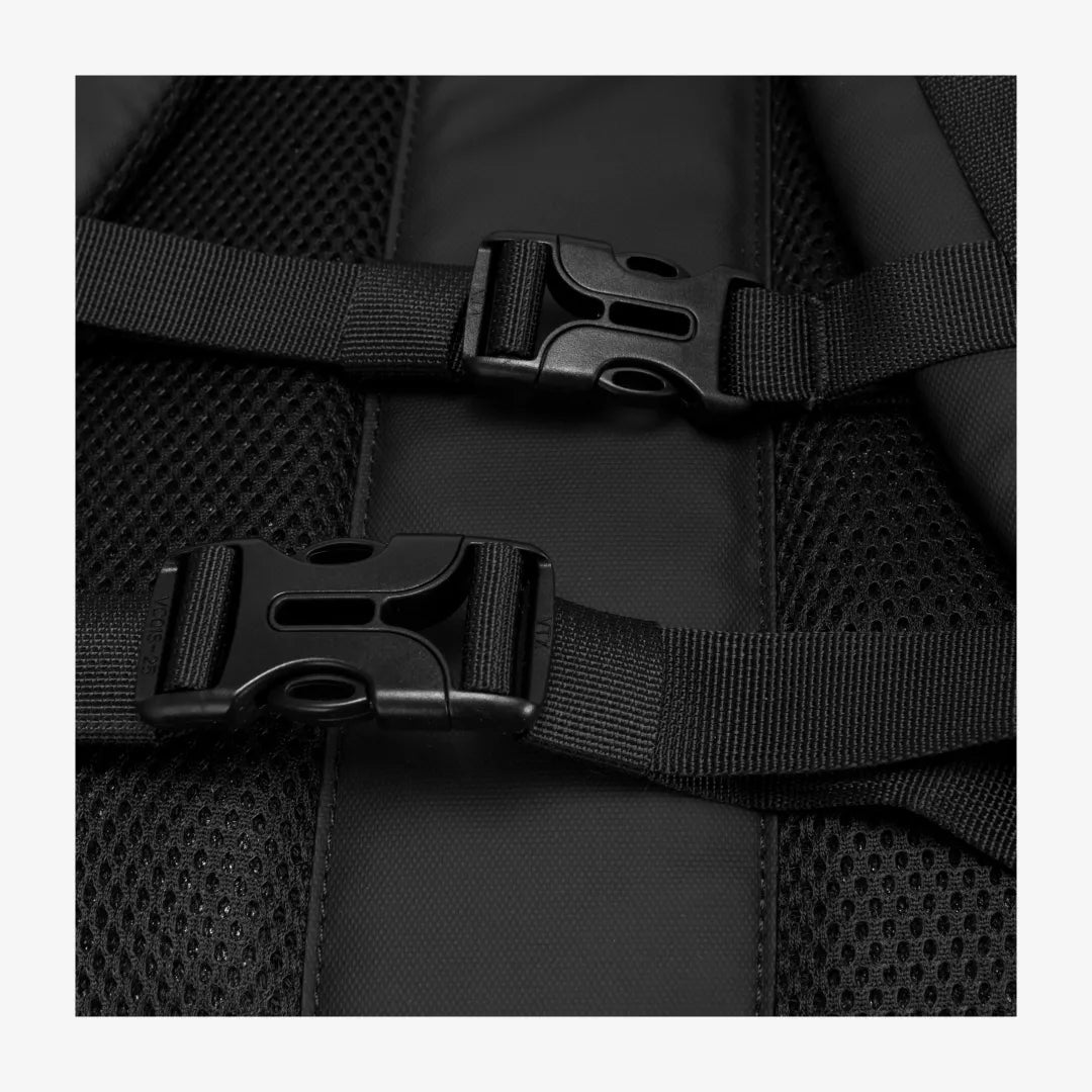 Elliker Kiln Hooded Zip Top Backpack